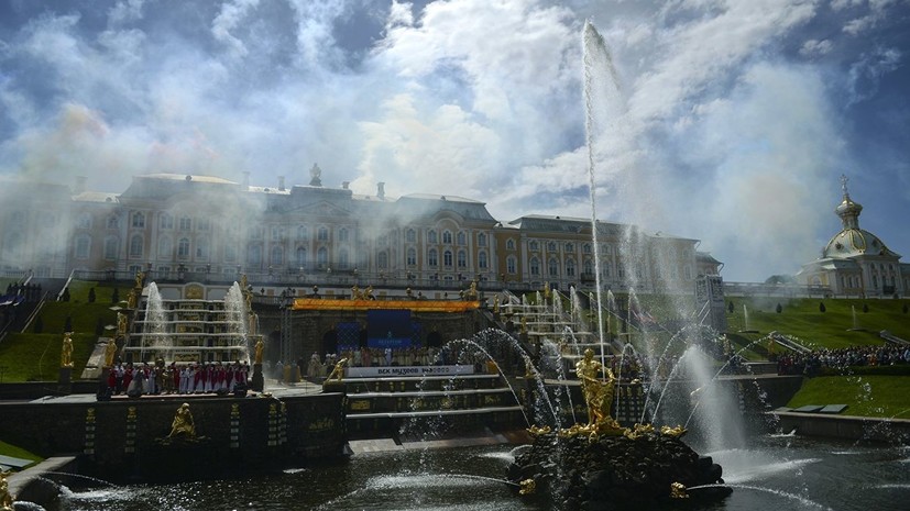 В Петербурге открыли сезон фонтанов