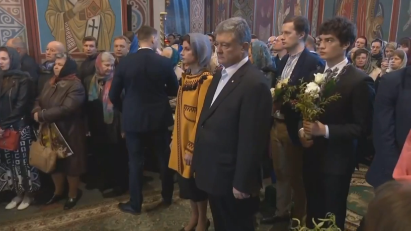 Порошенко перед голосованием посетил литургию в Михайловском соборе