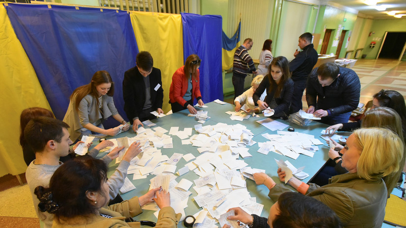 ЦИК: Зеленский победил на выборах президента Украины 