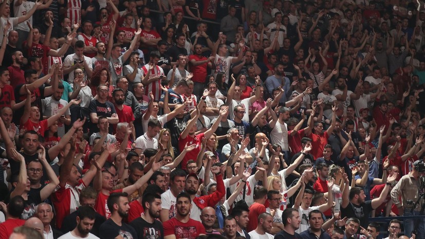 Нападение на игроков и расистские оскорбления: как баскетбольный матч в Белграде обернулся грандиозным скандалом