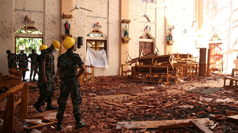 В результате взрывов на Шри-Ланке погибли 45 детей