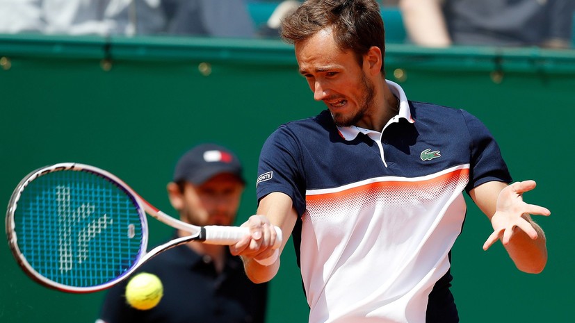 Медведев вышел в третий круг турнира ATP в Барселоне