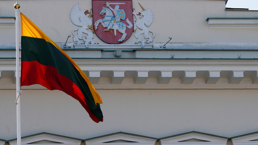 Литва призвала не признавать выданные для Донбасса российские паспорта