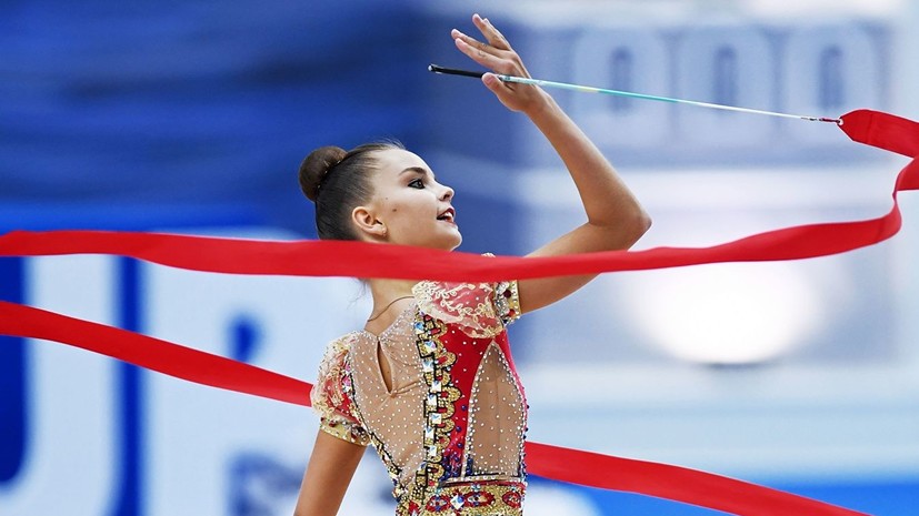 Гимнастка Дина Аверина победила в многоборье на этапе КМ в Баку