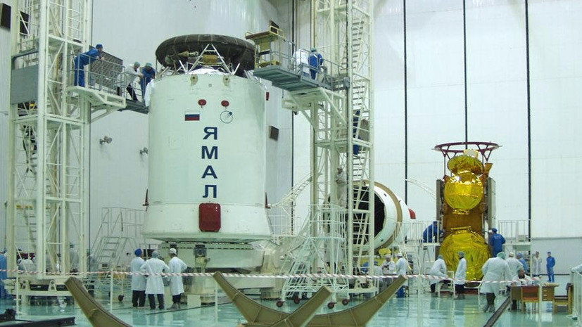 Спутник «Ямал-601» доставили на космодром Байконур