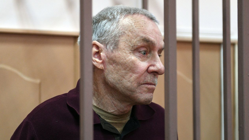 Суд приговорил отца полковника Захарченко к четырём годам колонии