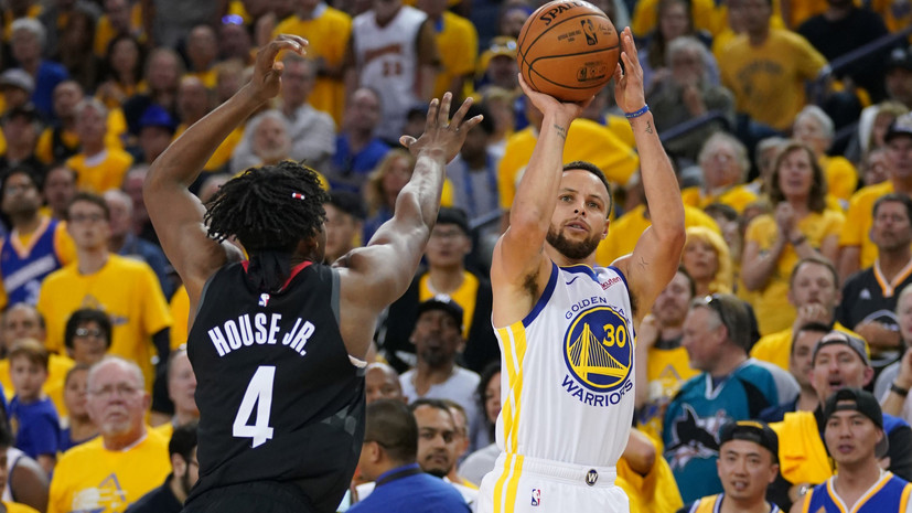 НБА признала, что Карри по ошибке не удалили в матче с «Хьюстоном»