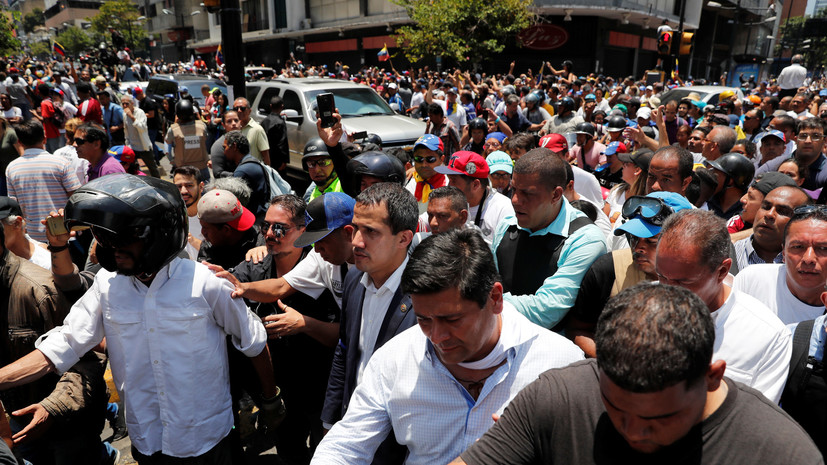 Глава Минобороны Венесуэлы заявил о готовности применить оружие