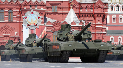 Танк Т-14 «Армата» на военном параде