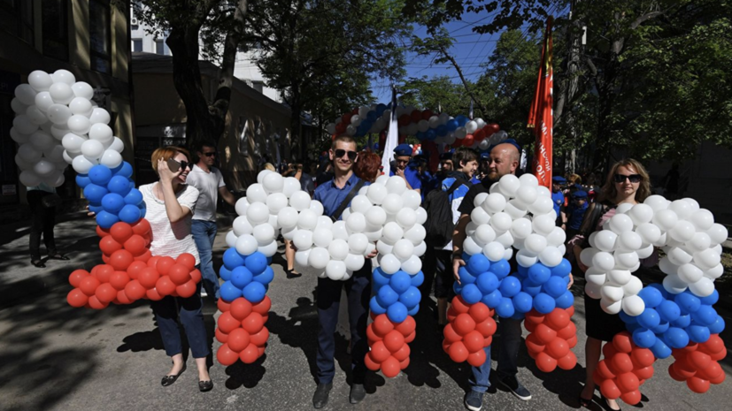 В центре Москвы перекрыли движение из-за демонстрации на Красной площади