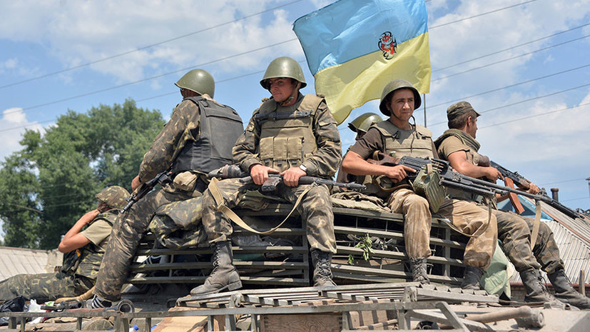 Путь в Раду: на Украине призвали укреплять армию в ответ на упрощение получения паспортов РФ жителями Донбасса