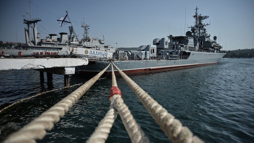 Более 30 кораблей ЧФ провели тренировку в Севастополе и Новороссийске