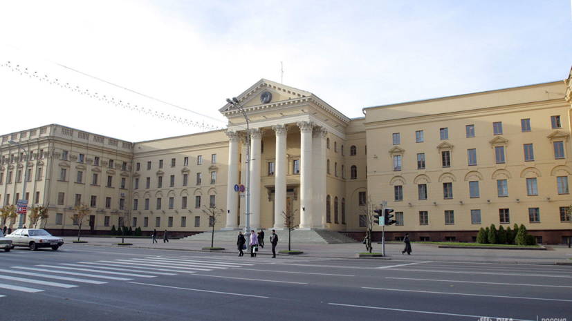 В Белоруссии по делу о даче взятки задержаны трое россиян