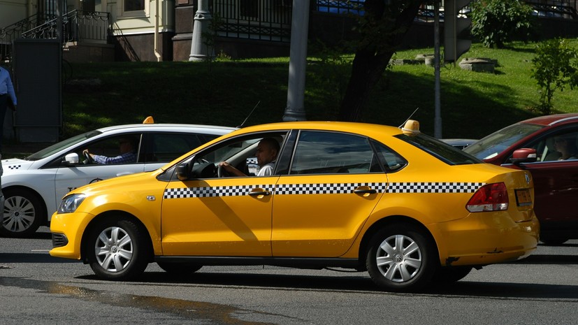 В Новочеркасске временно сделали бесплатным такси для ветеранов