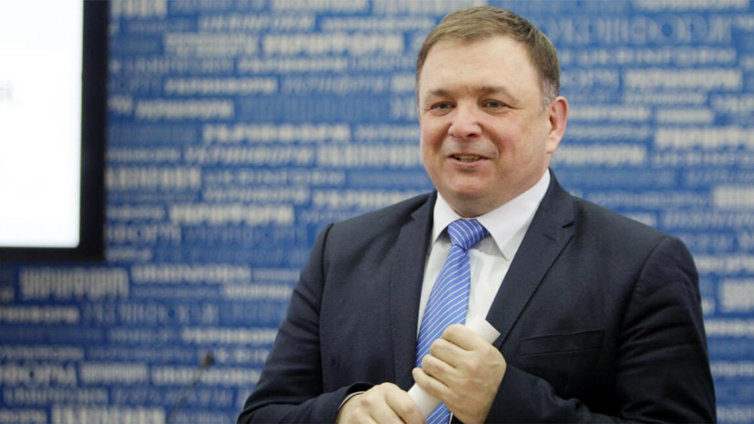 Советник Зеленского оценил отставку главы Конституционного суда