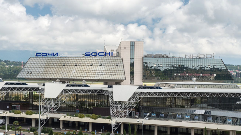 В Сочи эвакуировали аэропорт из-за сообщения о минировании здания