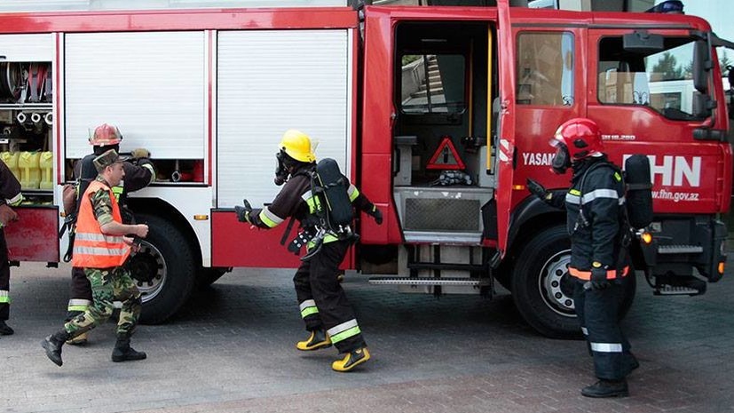 Число пострадавших при пожаре в ТЦ в пригороде Баку увеличилось до шести