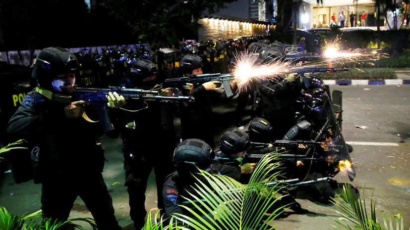 В ходе протестов в Индонезии после оглашения итогов выборов погибли шесть человек