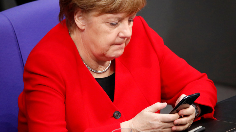 Меркель и Зеленский обсудили по телефону Минские соглашения