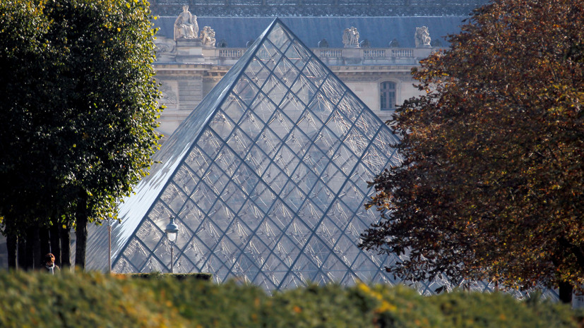 Парижский Лувр закрыли из-за забастовки на 27 мая