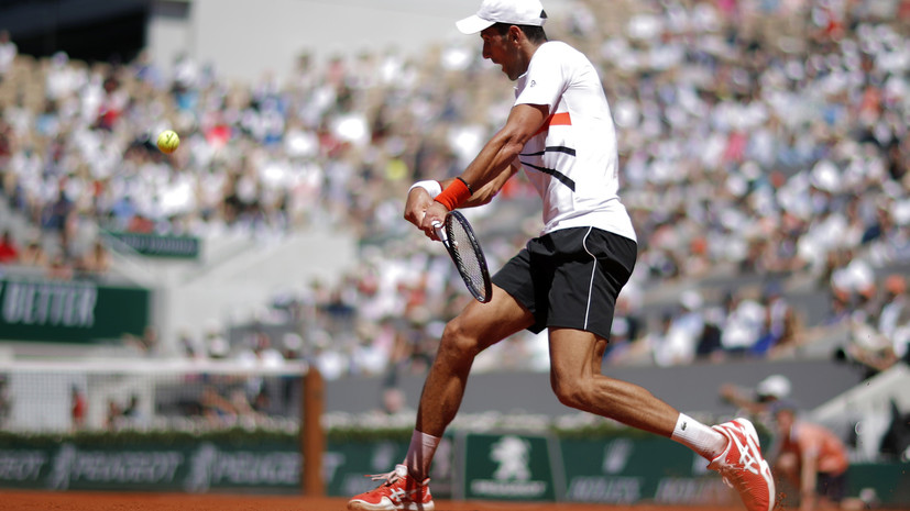 Джокович вышел в 1/8 финала «Ролан Гаррос», обыграв Карузо