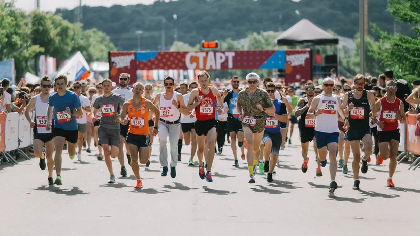 В Москве прошёл Красочный забег