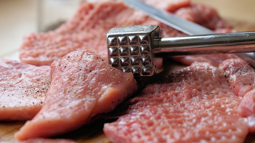 Учёные: белое и красное мясо повышает уровень холестерина одинаково