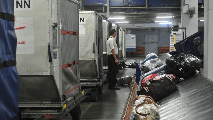 Дитрих прокомментировал ситуацию с выдачей багажа в Шереметьеве