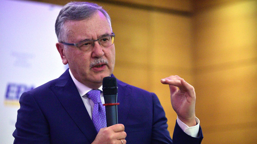 Экс-министр обороны Украины предложил партии Саакашвили объединиться