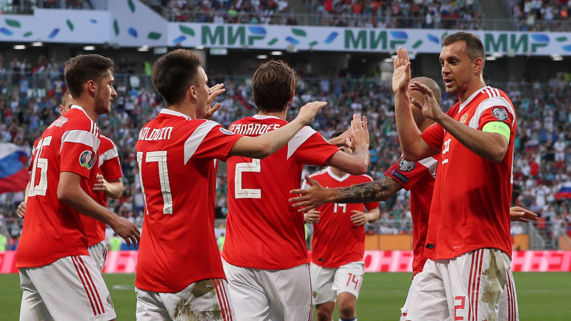 Дзюба сравнялся с Аршавиным и Карпиным по голам за сборную России по футболу