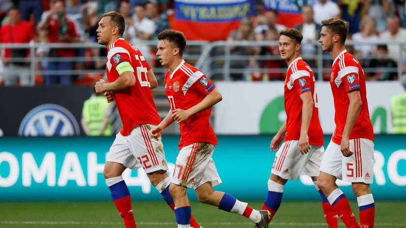 Дзюба оформил хет-трик в игре с Сан-Марино, войдя в топ-4 бомбардиров сборной России