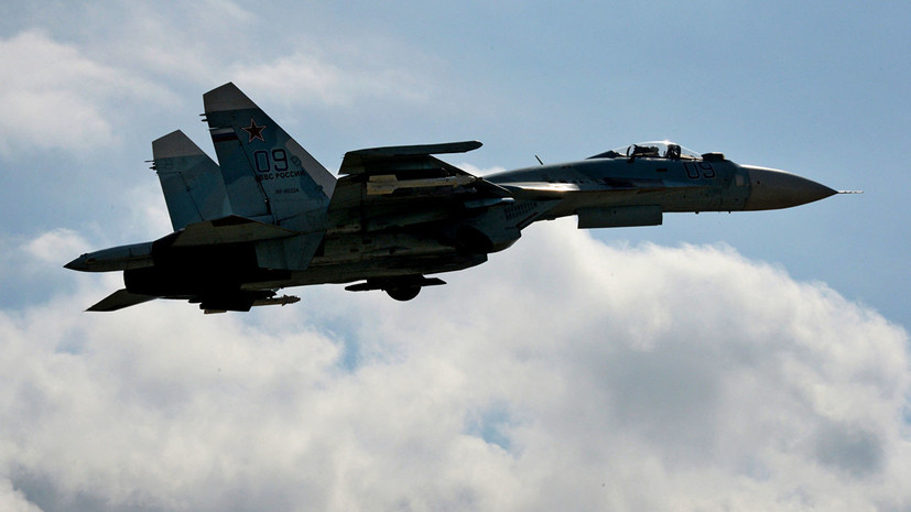Российский Су-27 был поднят для перехвата двух самолётов-разведчиков