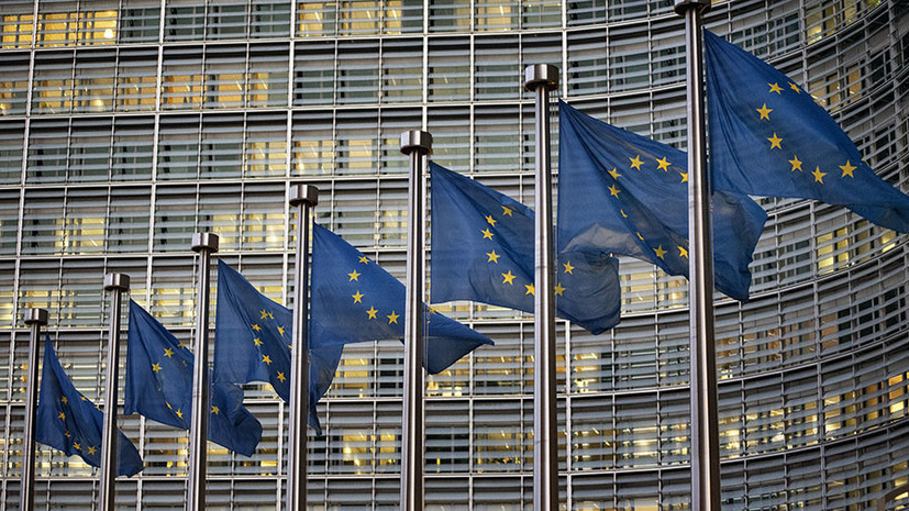 «На фоне внутреннего кризиса»: в Еврокомиссии призвали ЕС сплотиться перед угрозой «иностранного влияния»