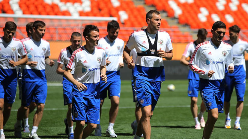 Мостовой недоволен отсутствием ротации в составе сборной России