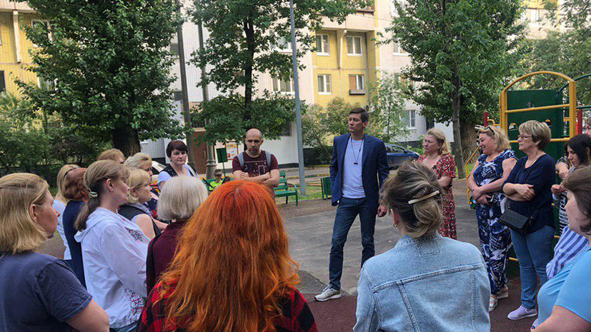 «Нам помогал Роман»: активисты утверждают, что кандидат в депутаты Московской городской думы присвоил заслуги соперника