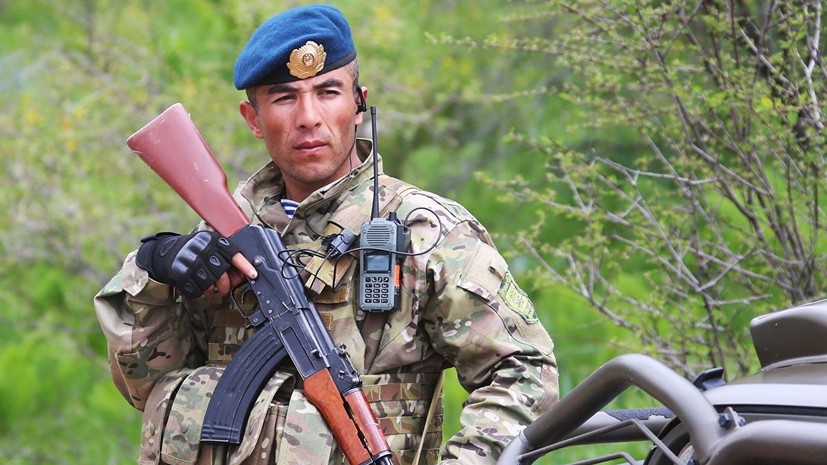 Россия поможет укрепить армию Таджикистана