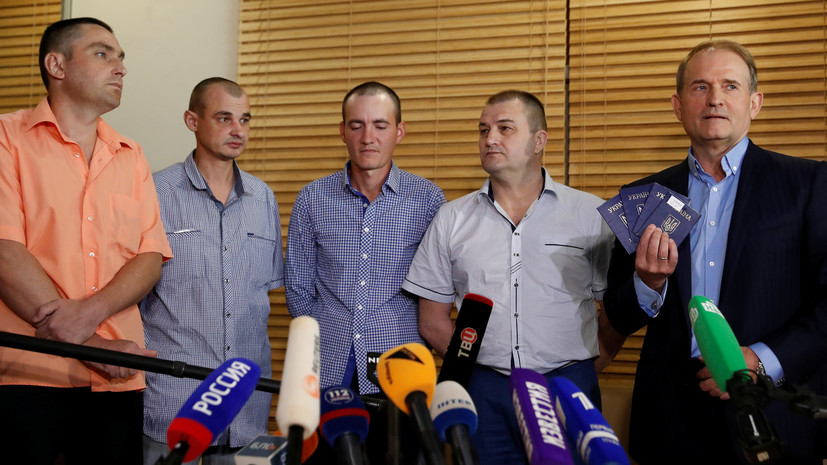 Медведчук заявил, что ЛНР и ДНР сами выбрали людей для освобождения