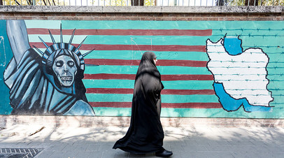 Антиамериканское граффити в Тегеране