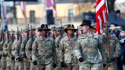 Американские солдаты на военном параде в Латвии, 2018 год  