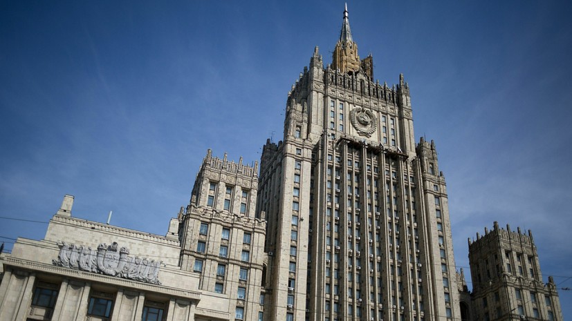 МИД России: Москва будет укреплять оборонный потенциал Каракаса