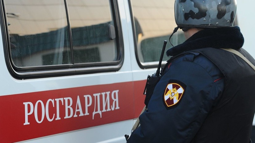 Власти рассказали о состоянии пострадавшего в Якутии полицейского