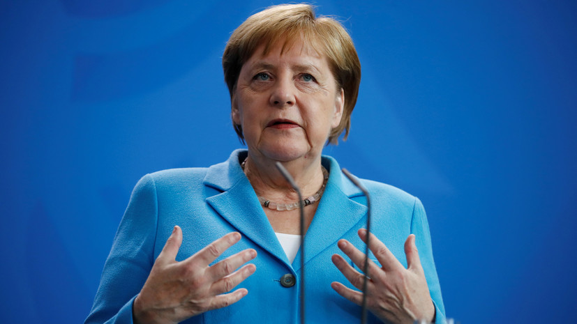 Меркель прокомментировала решение министра обороны ФРГ об отставке