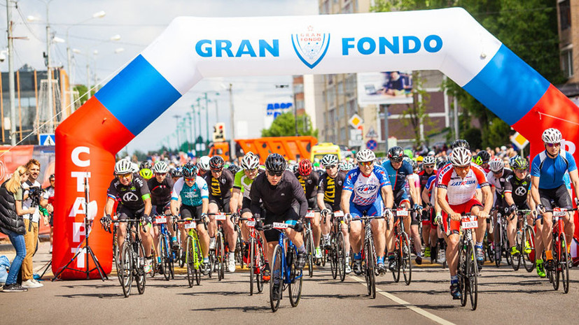 Тысяча участников и олимпийская трасса: как в Москве и области прошли этапы серии велогонок Gran Fondo среди любителей