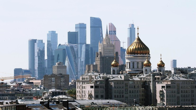 МЧС предупредило о грозе и сильном ветре в Москве