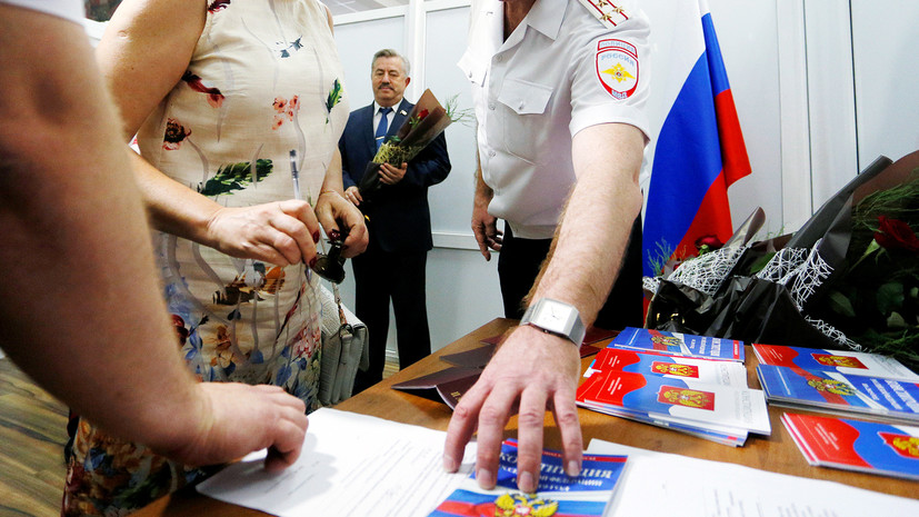 «Решение аргументированно»: в Кремле ответили Украине на критику указа о паспортах РФ для жителей Донбасса