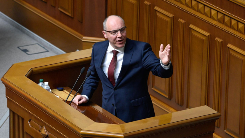 Зеленский заявил, что Парубий помешал новым партиям попасть в Раду