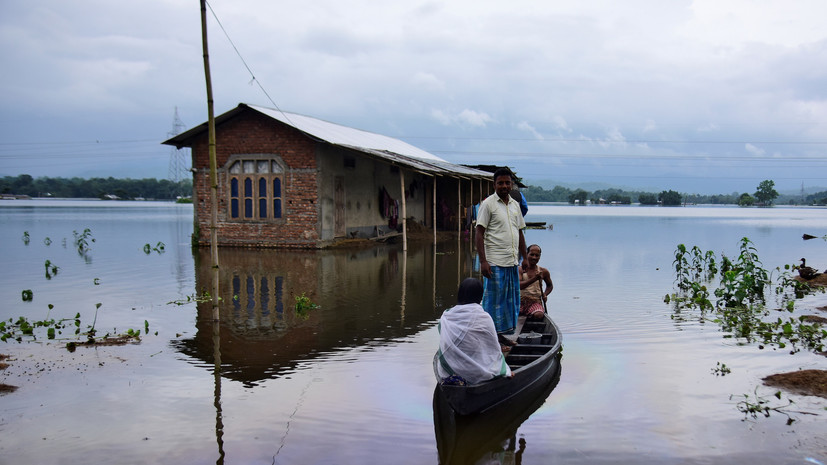 Число погибших из-за наводнения в Индии увеличилось до 62