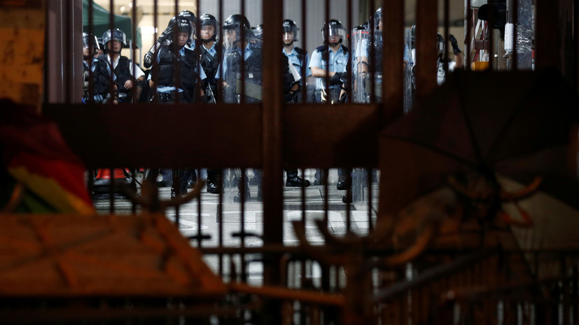 Полиция Гонконга предупредила о проведении зачистки ряда районов