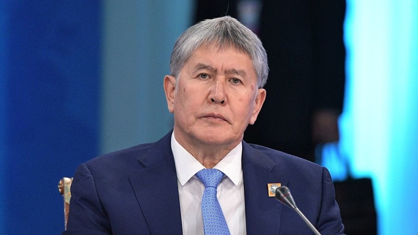 Экс-президент Киргизии Атамбаев вылетел в Москву с российской авиабазы