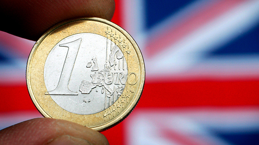 С оглядкой на брексит: почему избрание Джонсона на пост премьера Британии спровоцировало рекордное ослабление евро